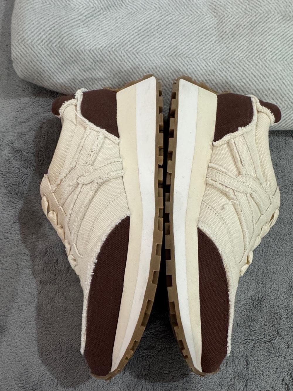 NWT Veronica Beard Valentina Size 8.5 Chocolate & Parchment Canvas Sneaker - Picture 14 of 16